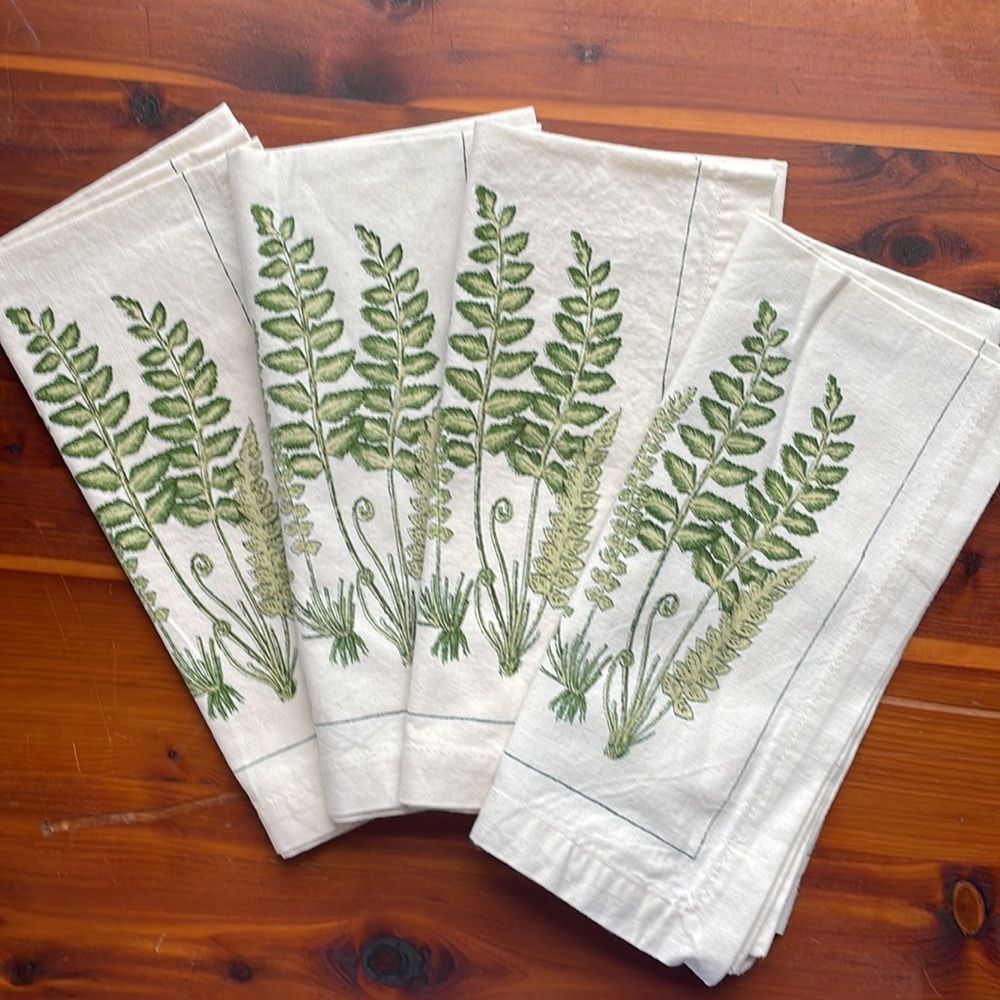 Lot of 4 botanical napkins 🌿